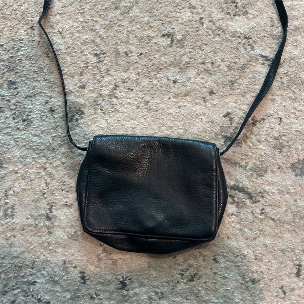 Libaire pebbled leather black purse
